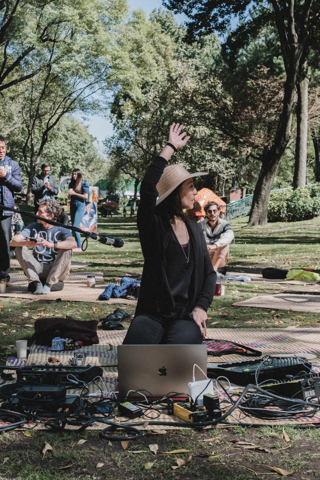 Meditatio Sonus – Sarmen Almond